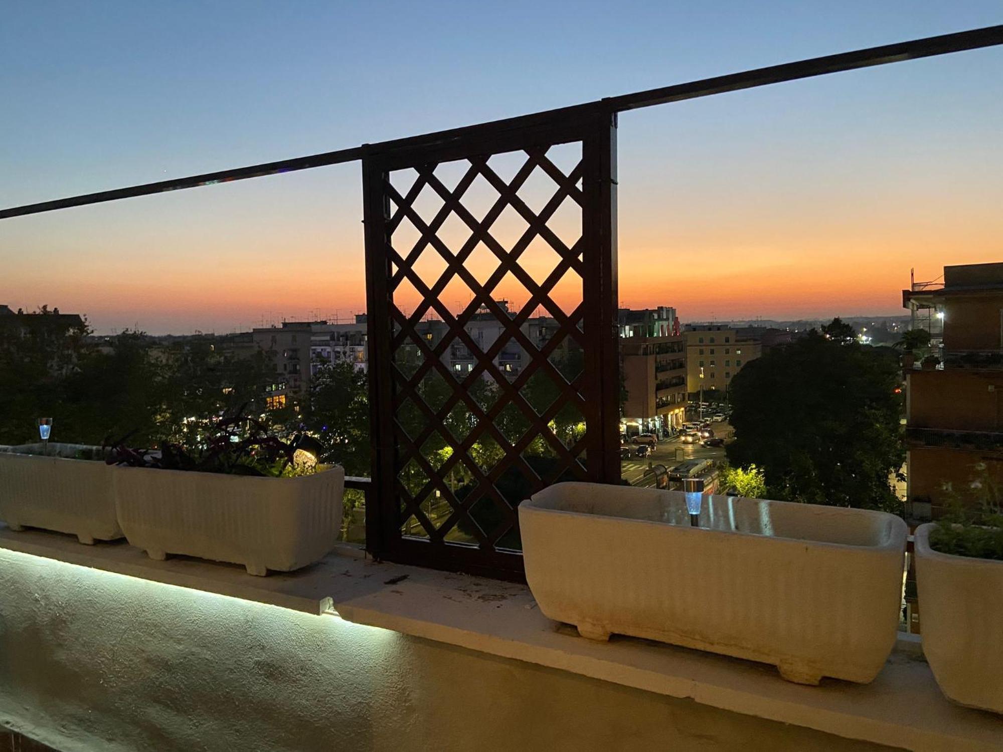 Attico Panoramico Gardenie Apartamento Roma